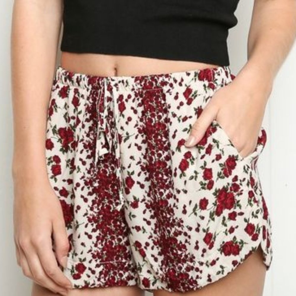 Brandy Melville Floral Rose Remi Short - Picture 2 of 8
